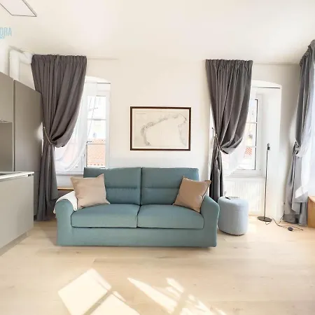 公寓 Corridoni 2e Tirabora Short Rent