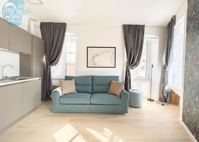 Апартаменти Corridoni 2e Tirabora Short Rent