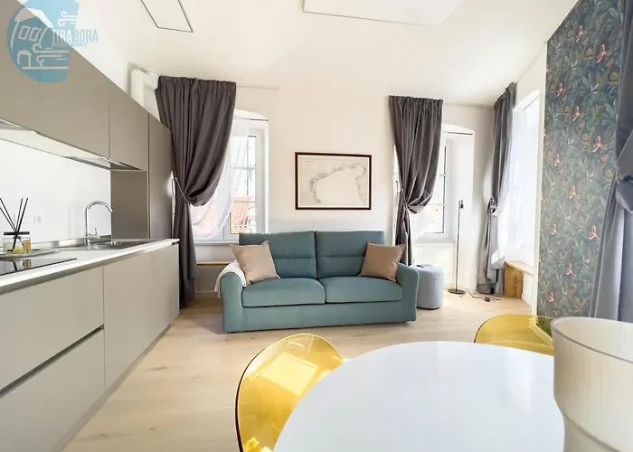 Апартаменти Corridoni 2e Tirabora Short Rent *